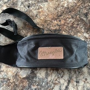 Wrangler belt bag fanny pack